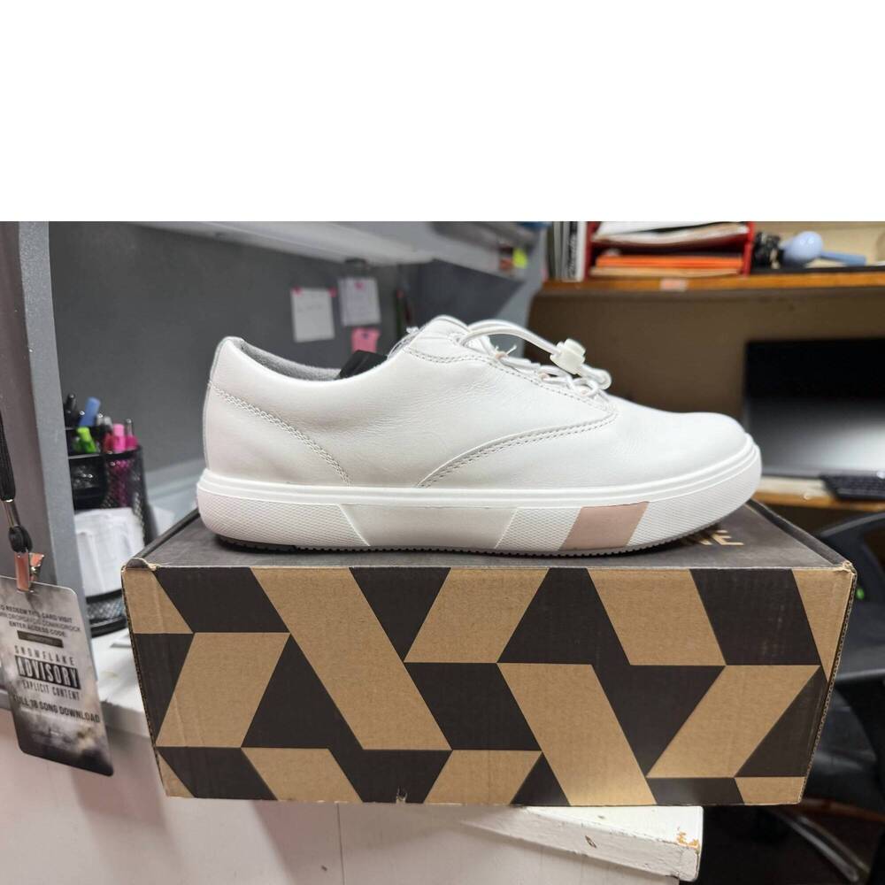 NEW ANODYNE women's no. 93 casual sneaker in white